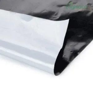 BLACK & SILVER MULCHING SHEET 4FT * 400 METERS (30 MICRONS)