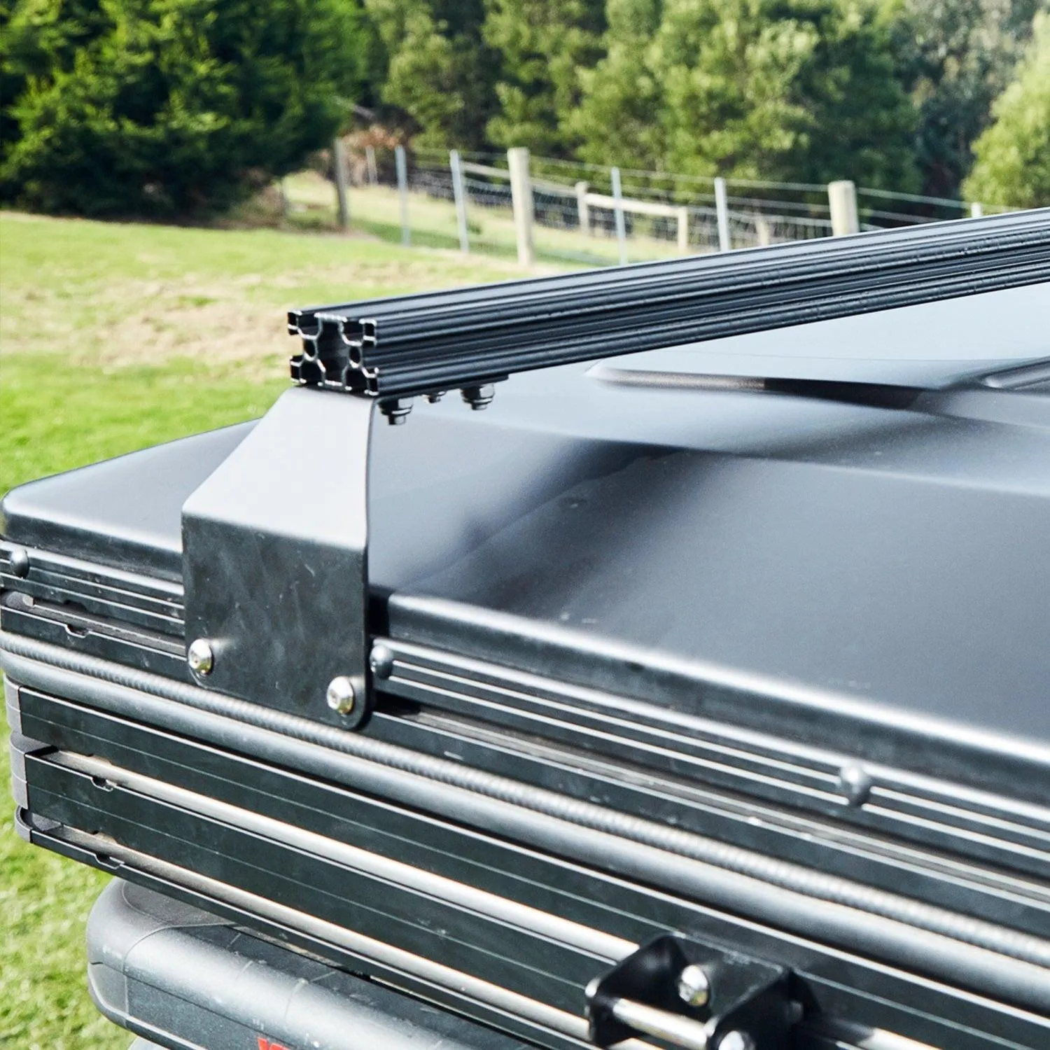 HARDSHELL RTT ROOF RAILS 1550